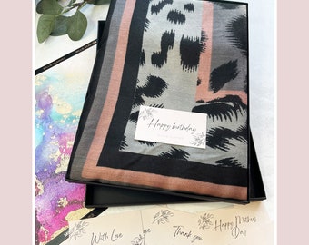 Sciarpa da donna con stampa leopardata grigia nera / Sciarpa da donna Confezione regalo con cassetta delle lettere / Regalo per le sue donne Regalo per la festa della mamma / Leggero / Retro