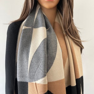 Black and on sale beige scarf