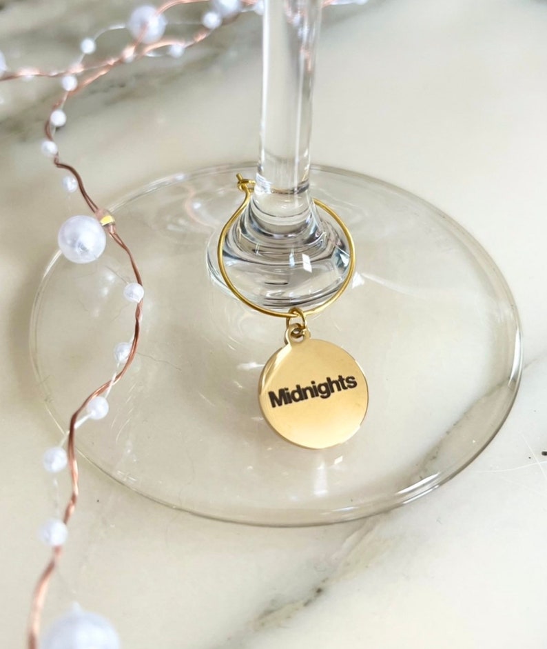 Midnights Taylor Swift Inspired Wine Glass Charm imagem 1