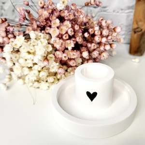 Schlichter Kerzenständer mit Herz für Tafel Stabkerzen in weiß Kerzenhalter Kerzenleuchter nordisch hygge Bild 1