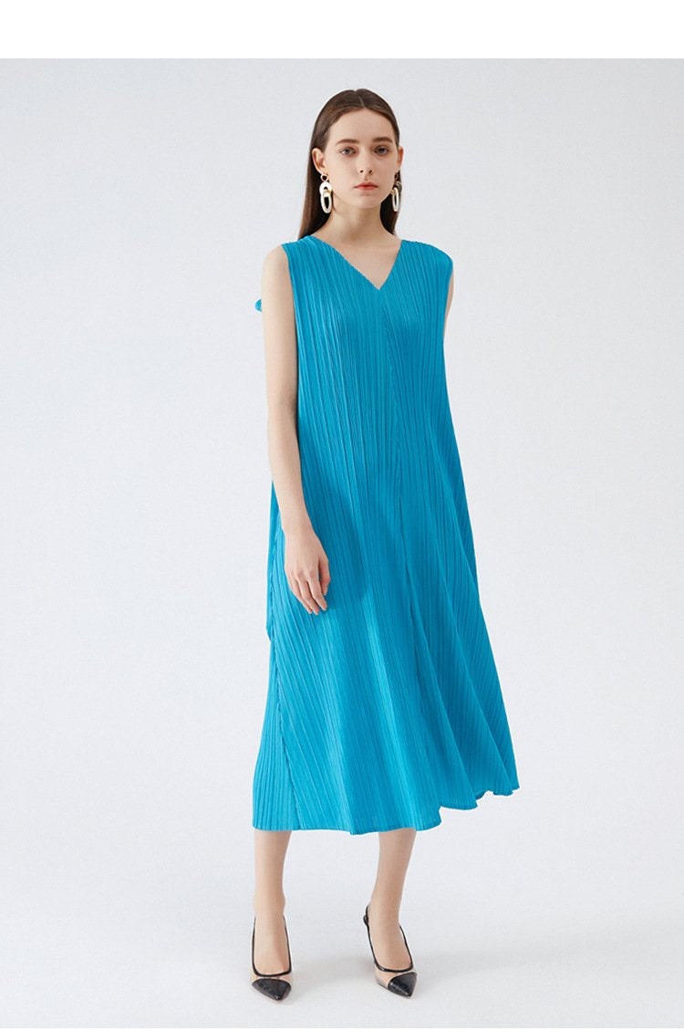 Sleeveless Plissé Pleated Midi Dress Etsy UK