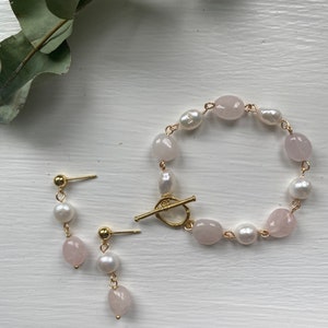 Rose Quartz & Freshwater Pearl Bracelet Gold Plated Toggle Clasp multicolor beaded bracelet, Gift for Her, Wedding jewelry, mixed gemstone image 4