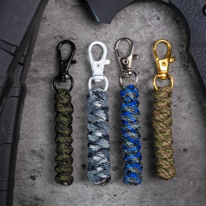 Paracord Zipper Pull Lanyard with Swivel Hook - 70 Colors
