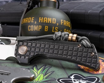 Paracord Knife Lanyard: Double Diamond Knot with Stainless Steel Bead