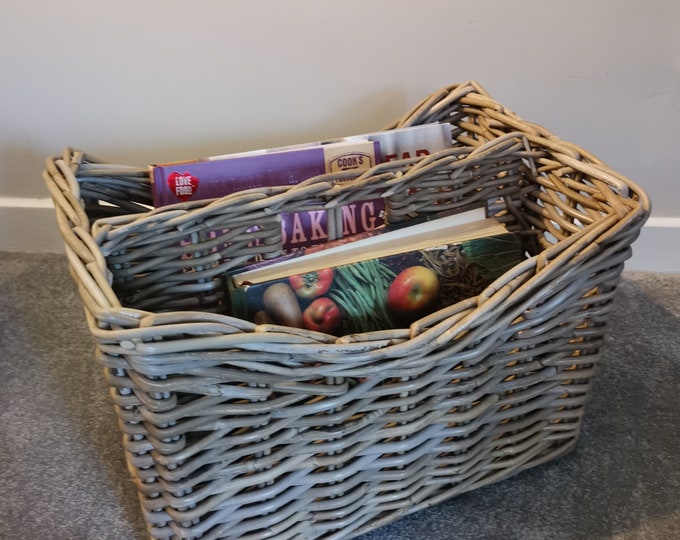 Handcrafted Rattan Magazine Holder With Cut Out Handle - Chunky Rattan Weave