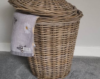 Chunky Rattan Laundry Basket With Lid - Toy Basket - Firewood