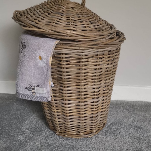 Chunky Rattan Laundry Basket With Lid - Toy Basket - Firewood