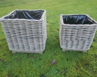Strond & Sturdy Chunky Rattan Square Planters on Feet - Fully Lined