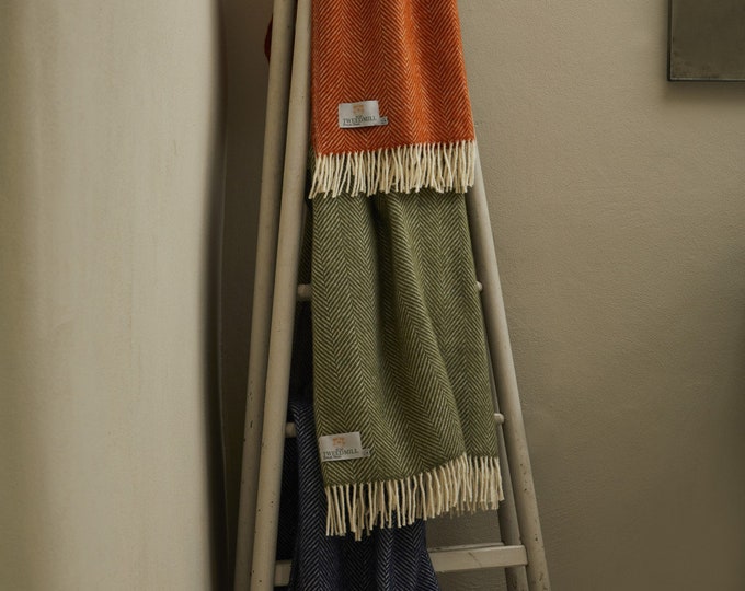 High Quality Pure New Wool Fishbone Blanket / Throw Made In The UK - 150 x 183cm