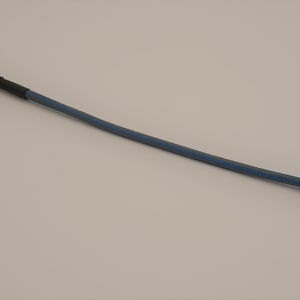 Könnte beinhalten: Ein graues und blaues USB-Kabel mit einer durchsichtigen Spitze.