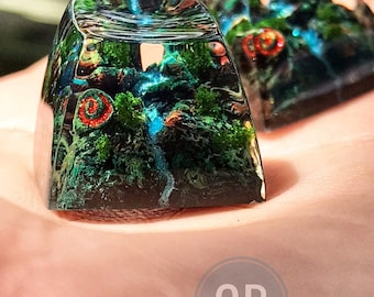 Red Green Totem Artisan Keycap SA Profile 1u ESC Key, Custom Tribal Moss Resin Keycap,Ancient Nature Keyboard Decor,Gamer Gift for Boyfriend
