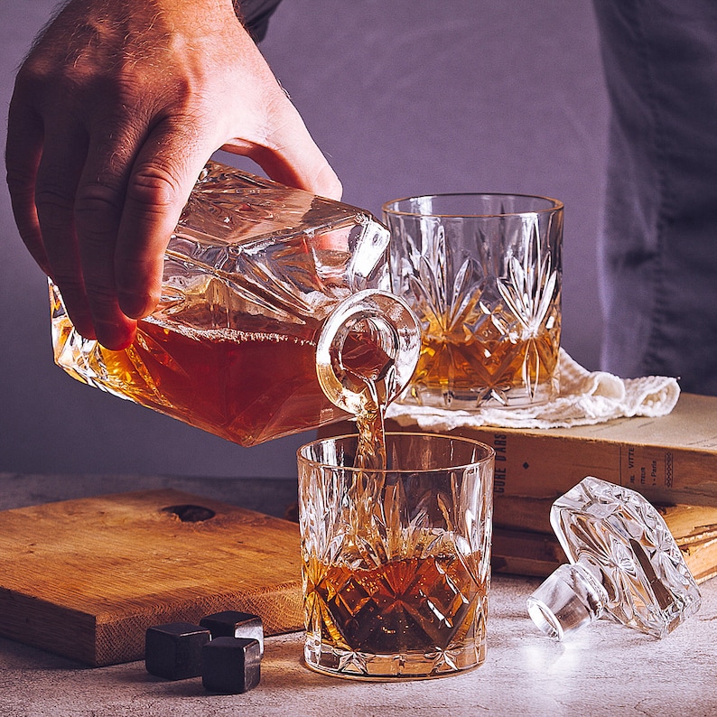Classic Whiskey Decanter and Whisky Glasses Gift Set Whisky Etsy UK