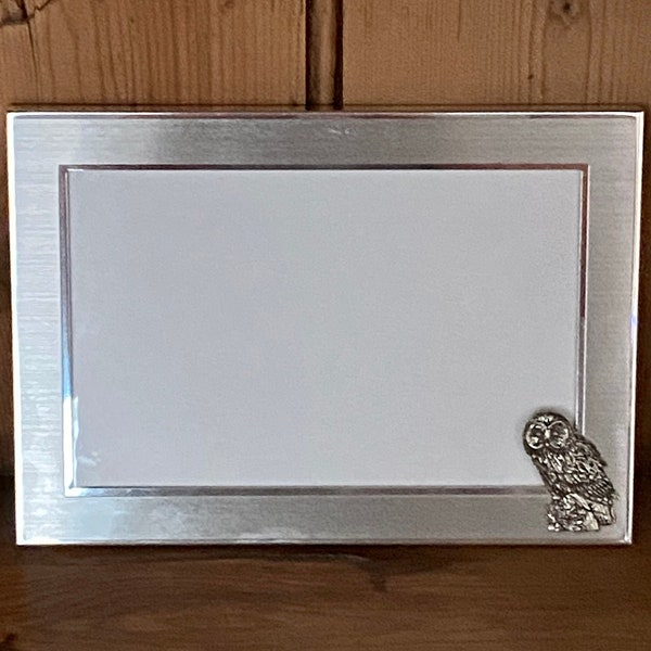 Owl Picture Frame Silver Brushed Chrome 4 x 6 or 5 x 7 Animal/Bird Gift Free standing Boxed Pewter Emblem