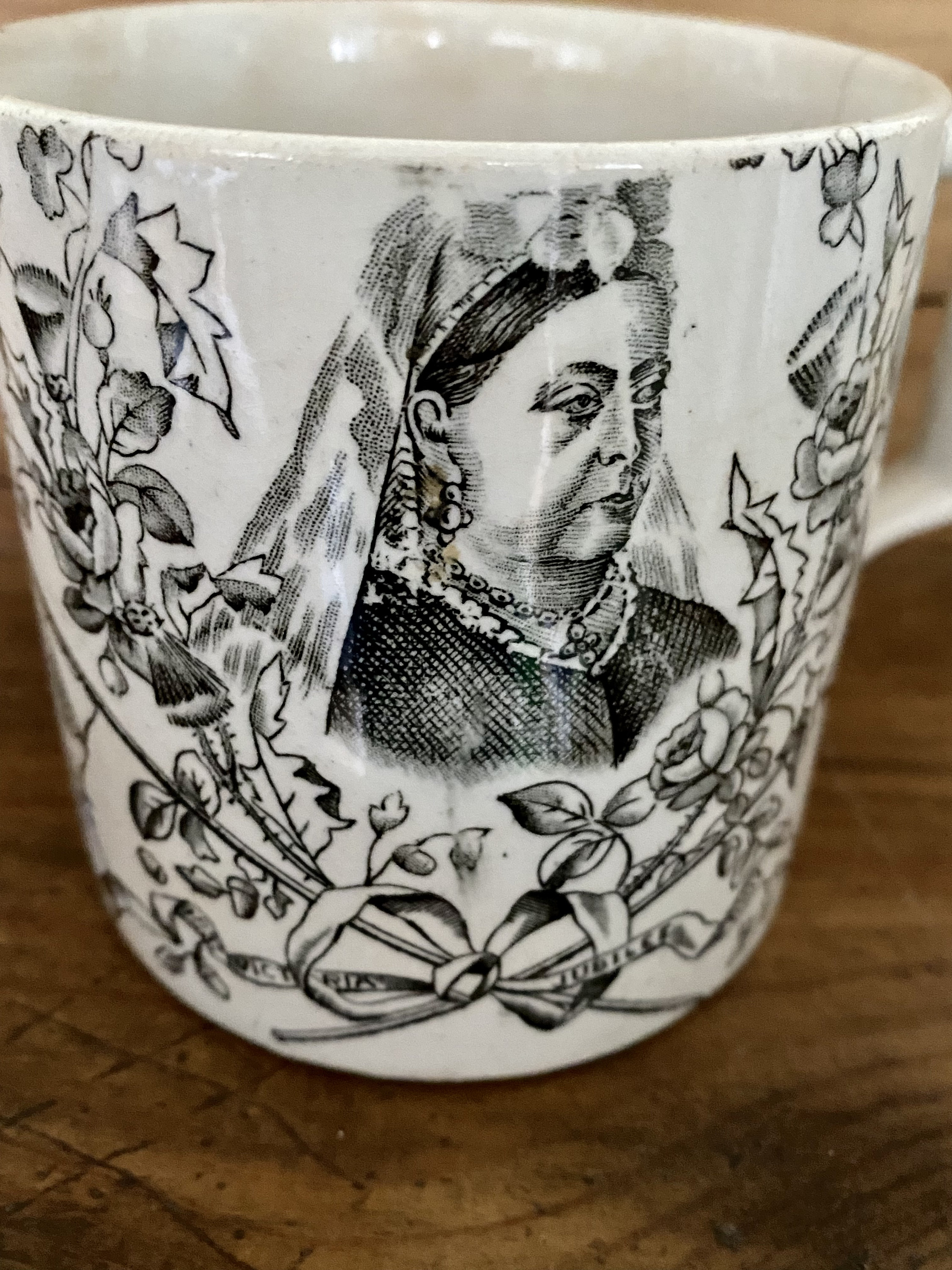 Rare Vintage Cream or Pearlware Queen Victoria Mug Black & White ...