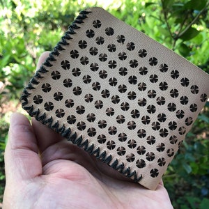 Carteras de cuero cosidas a mano, cuero de cabra, diseño de quema de cruz copta