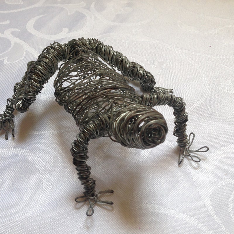 Wire Frog Pattern Frog Wire Sculpture - Etsy
