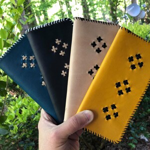 Carteras de cuero cosidas a mano, diseño de cruz copta, cuero de vaca