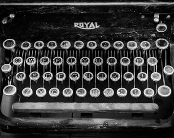 A Dusty Retro Vintage Royal Typewriter In Black And White, Great Classic Gift For Writers - Fine Art Photography Prints, Canvas, Metal