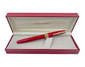 Stylo plume Sheaffer rouge + étui – AUC6166