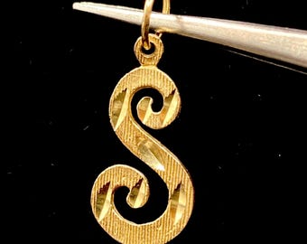 14K Yellow Gold Initial “S” Pendant 0.6GR