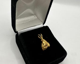 22k Yellow Gold Nugget Pendant – 3.89g