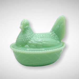 Jadeite Depression Style Glass Chicken Hen on Nest Basket Candy Dish with Lid - Westmoreland, Cookie Jar, Farmhouse Bowl, Kitchenware, Retro