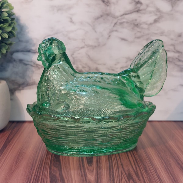 Green Depression Style Glass Hen on Nest Covered Candy Dish w/ Lid - Vintage, Nesting Chicken, Farmhouse, Cookie Jar, Retro Home Decor, Bowl