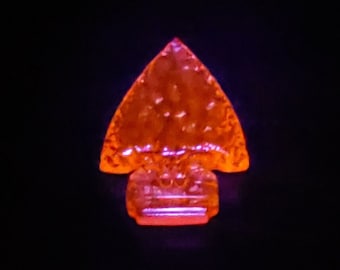 Orange & Pink Uranium Glass Glow Arrowhead - Vaseline Style Glass, Depression Style Glass, Retro Home Decor, Unique Decor, Farmhouse, Indian