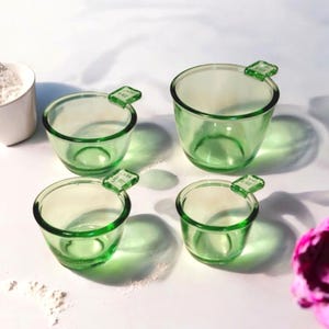 Green Depression Style Glass 4 PC Nesting Measuring Cup Set w/ Markers - Vintage Glassware, Art Deco, Kitchenware, Farmhouse, Cooking, Bowl