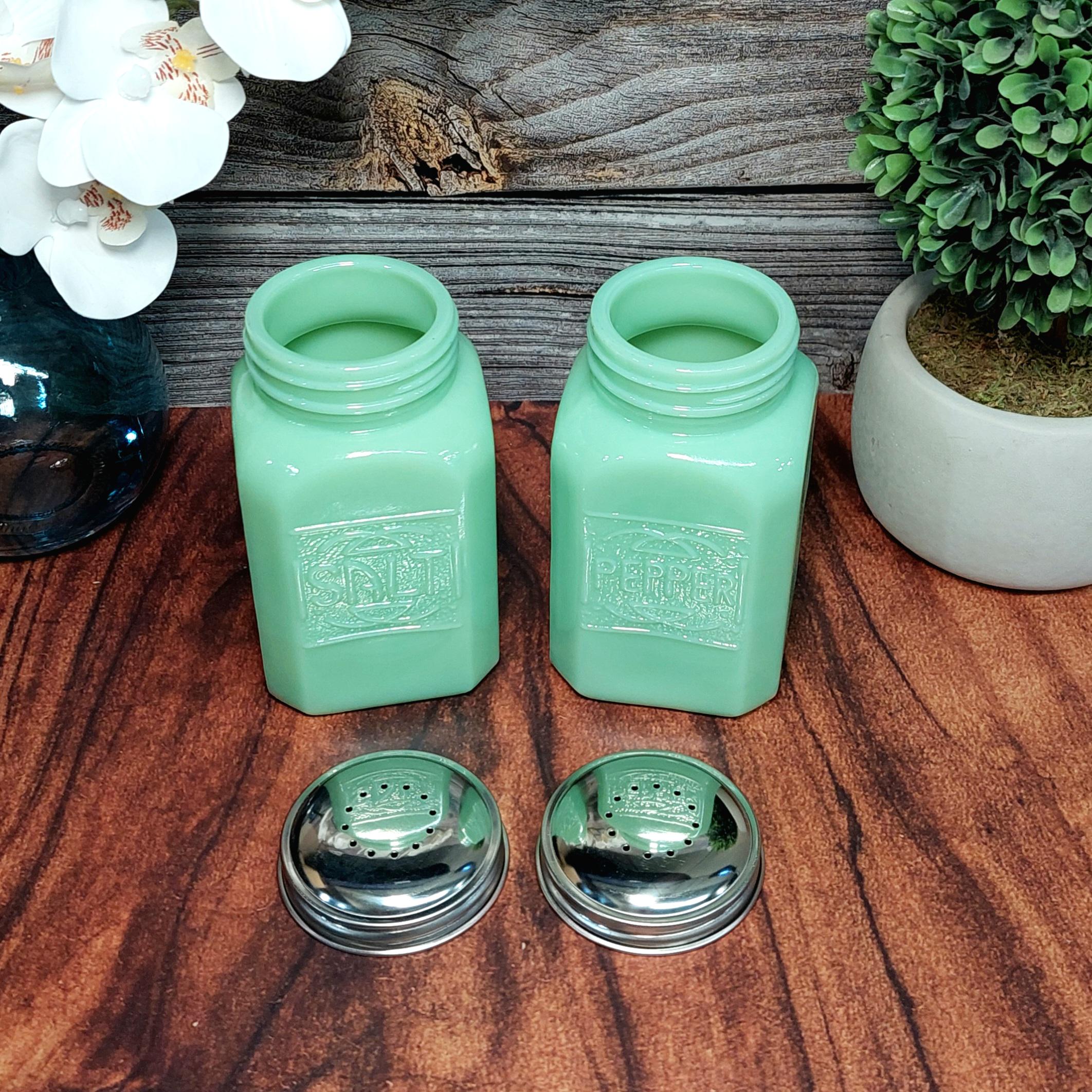 Jadeite Green Glass Salt & Pepper Shaker Set, LRG - Depression