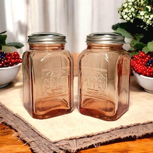 Vintage Pink Amber Salt & Pepper Shaker Set - Depression Style Glass, Farmhouse Country Kitchen Decor, Retro Kitchenware, Cottage Core, Jar