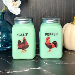 Jadeite Depression Style Glass Hen and Rooster Salt & Pepper Shaker Set - Vintage, Milk Glass, Jade, Art Deco, Kitchenware, Retro Jar, Decor