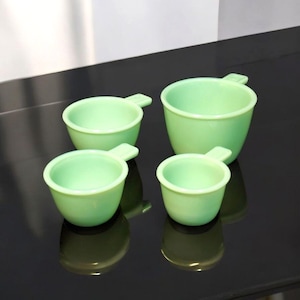Jadeite Green Depression Style Glass 4 PC Nesting Measuring Cup Set w/ Markers - Vintage, Art Deco, Kitchenware, Farmhouse, Cooking, Bowl