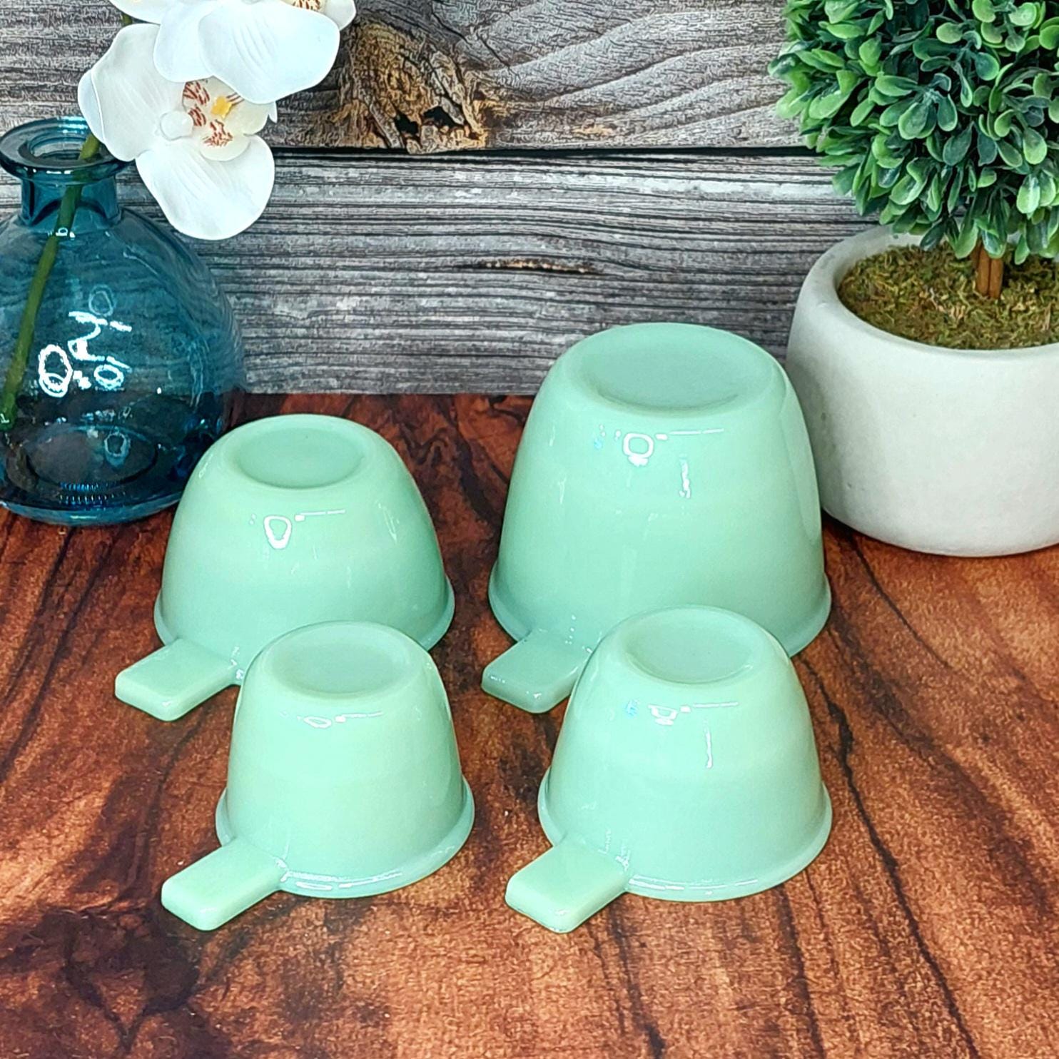 Green Jadeite Glass Measuring Cups, Vintage Farmhouse