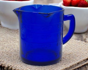 Cobalt Blue Glass Measuring Cup w/ Spouts and Markers - Depression Style, Vintage Style Kitchenware, Cooking, Farmhouse, Bowl, Retro