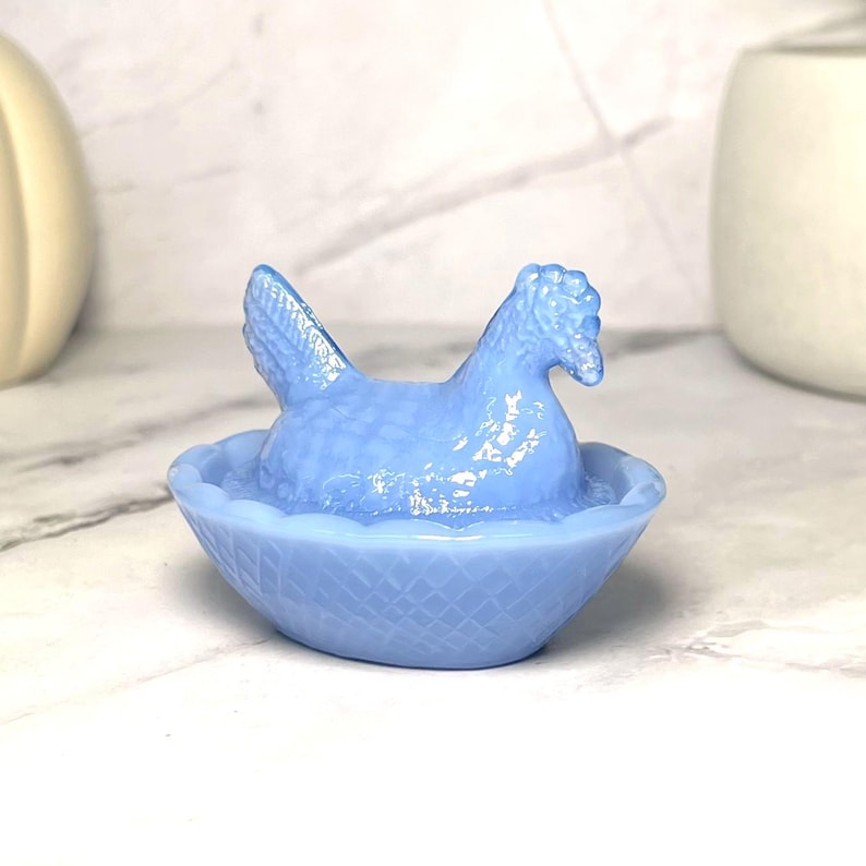 Periwinkle / Powder Blue Depression Style Glass Mini Hen on Nest Chicken Salt Cellar Dish, Vintage Style Farmhouse Decor, Pastel Milk Glass image 4