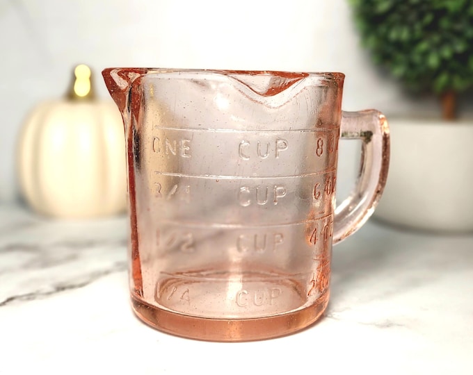 Pink Amber Glass Measuring Cup, Depression Style, Vintage Style Kitchen, Farmhouse Decor, Retro Cooking, Kitchenware, Mom Gift, Country Home