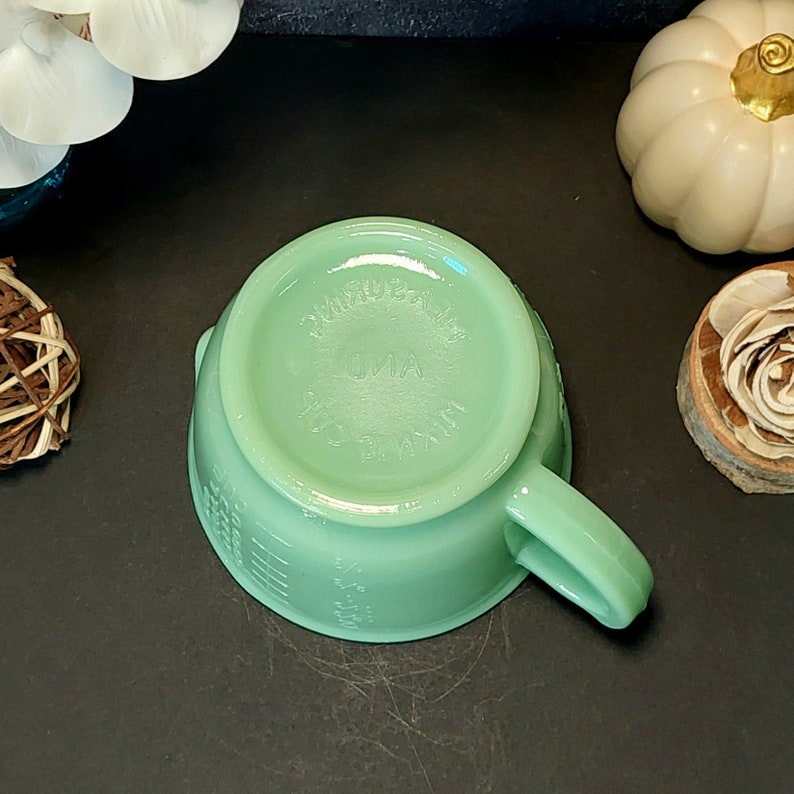 Jadeite Juicer Reamer & 2 Cup Measuring Cup, Huge 2 PC, Depression Style, Vintage Style Kitchen, Farmhouse, Milk Glass, Cooking, Mixing Bowl image 10
