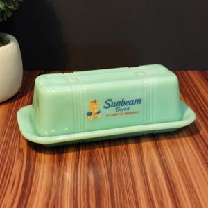 Jadeite Depression Style Glass &quot;Sunbeam Bread&quot; Covered Butter Dish - Vintage, Art Deco, Farmhouse, Kitchen, Cooking, Milk Glass, Jade, Retro
