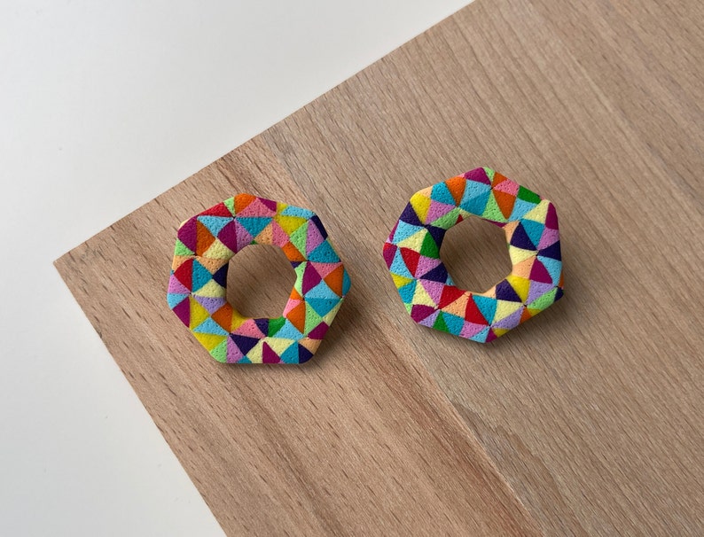 Pendientes de arcilla polimérica / Patrón patchwork / Accesorios hechos a mano round