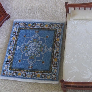 Dollhouse Oriental Embroidered Rug 1:12 Ratio