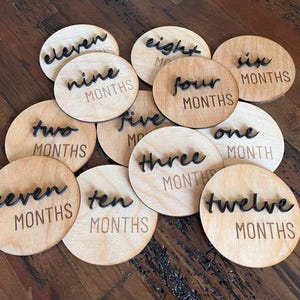 Disques d'étapes mensuelles pour bébé, accessoires photo en bois bébé par mois, cartes d'étapes importantes, faire-part de naissance, souvenirs de bébé, cadeau de baby shower