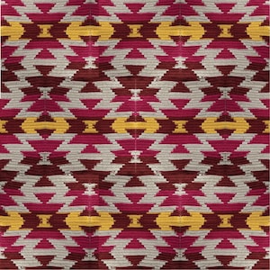 Puede incluir: Un patrón sin costuras con un diseño geométrico en tonos de rojo, blanco y amarillo. El patrón está formado por triángulos y cuadrados, y tiene un aire tradicional y tribal.