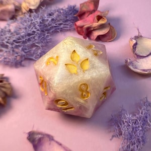 Chonky D20 40mm – Handmade Resin Dice for Epic Rolls!