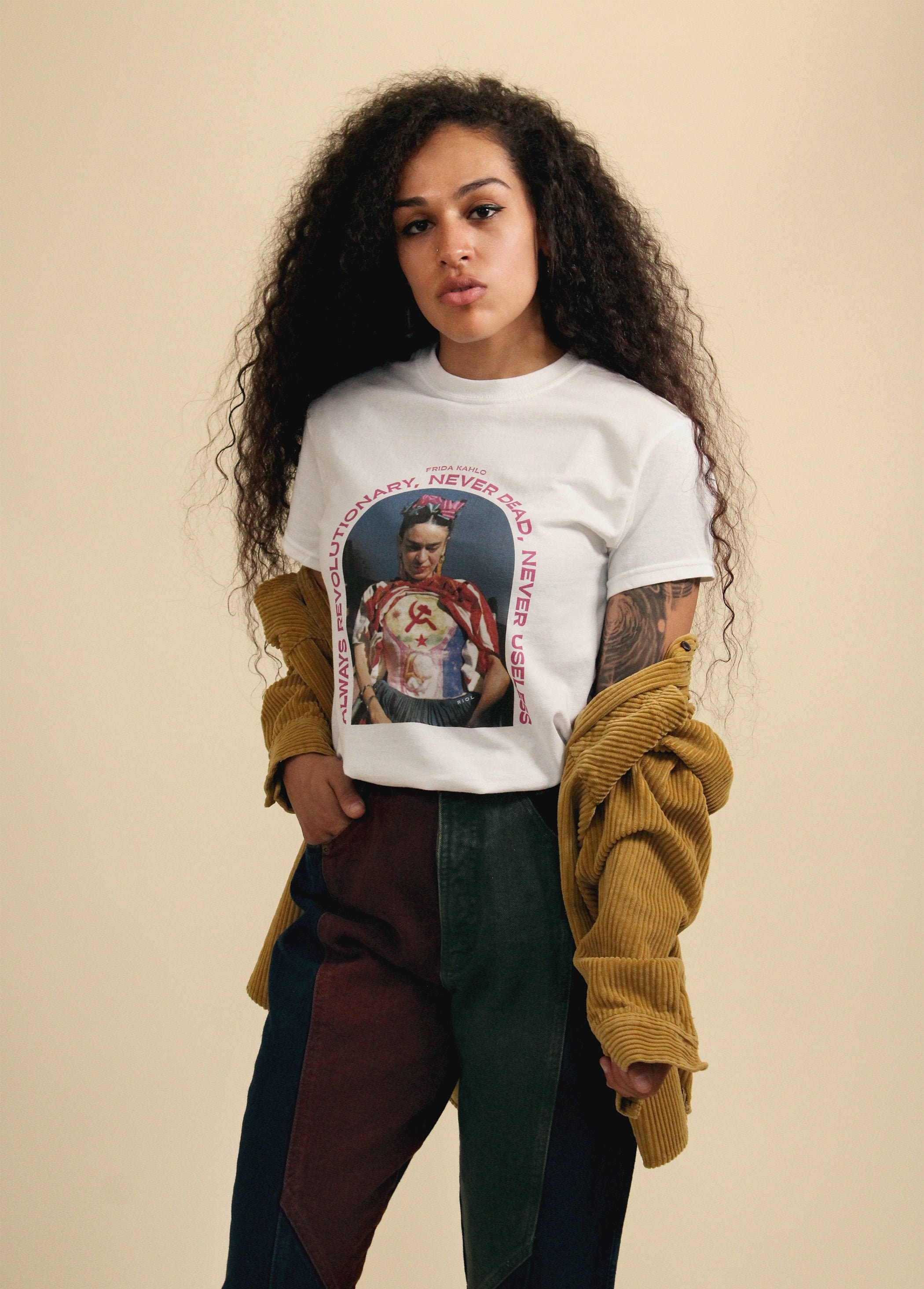 Camiseta Frida Kahlo / Hammer and Sickle Feminism - Etsy