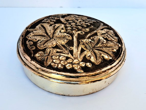 Silverplated jewelry box, ornate jewelry box, flo… - image 5