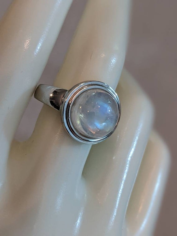 Beautiful rainbow moonstone cabochon ring