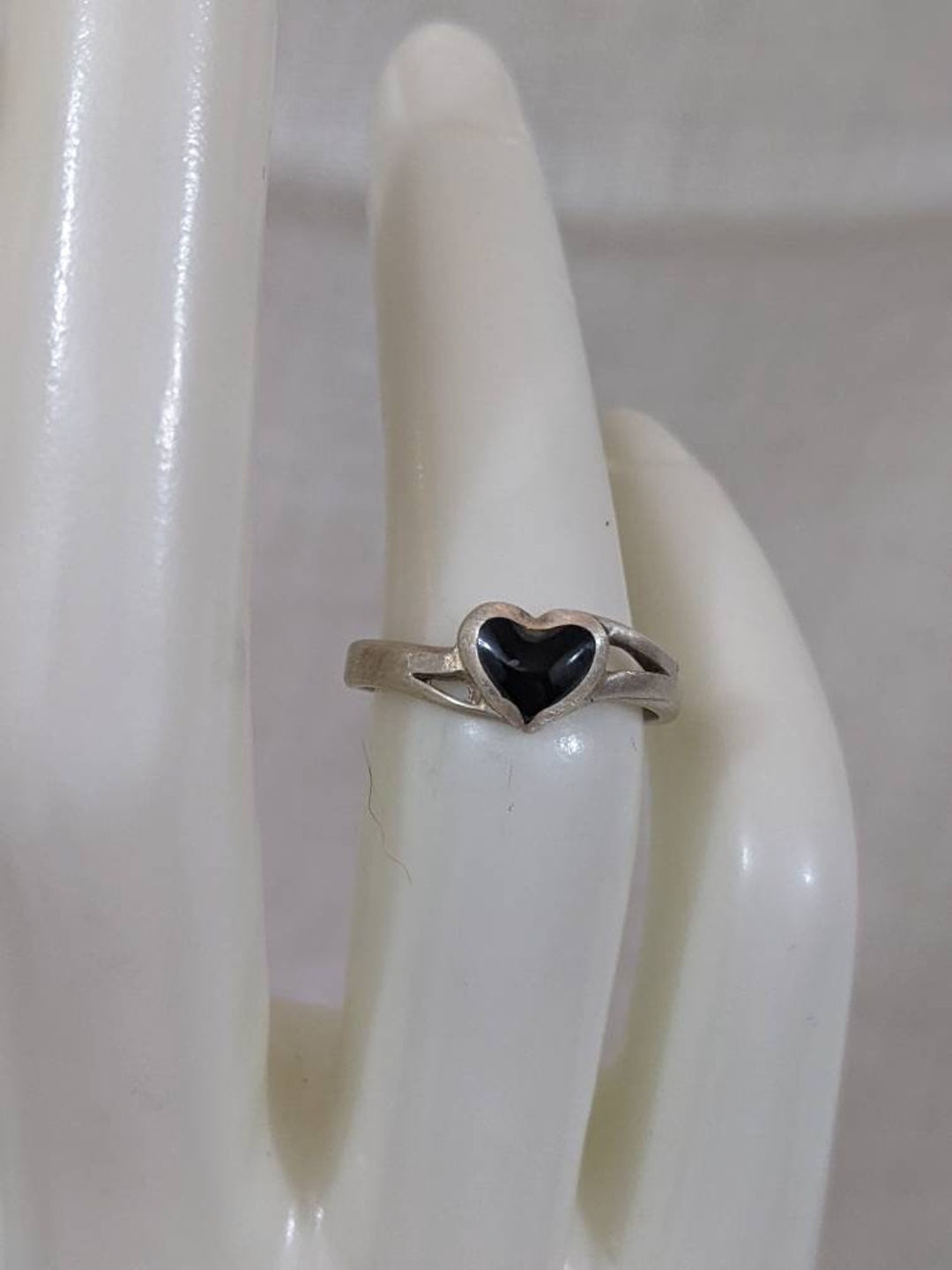 Sweet Retro 90s Enamel and Sterling Ring - Etsy