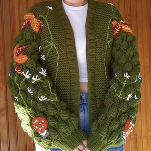 Cárdigan de punto bordado con setas: Chaqueta verde hecha a mano