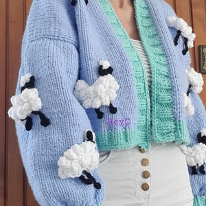 ニットカーディガン、ラム刺繍カーディガン、女性へのギフト、ブルーカーディガン、ソフトニットジャケット、ハンドメイドカーディガン、厚手カーディガン、ニット